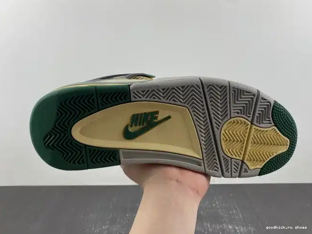 4 AIR YEAR